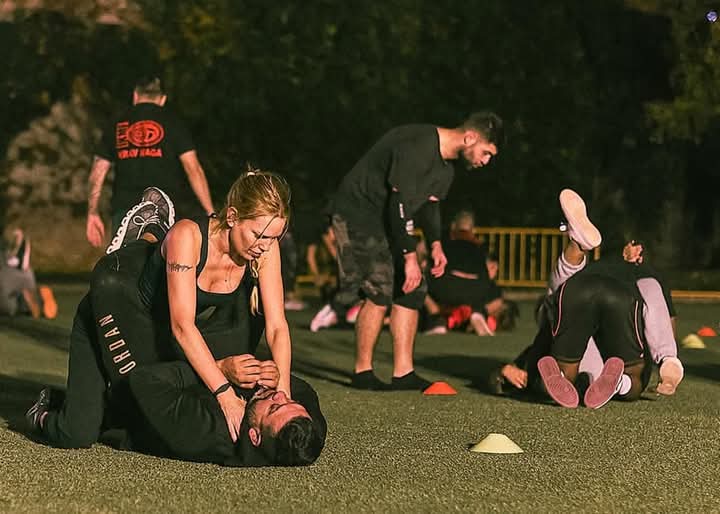 DEFENSA PERSONAL PARA MUJERES